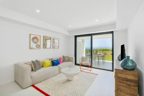 Infinity Pool, Sea View and Private Terrace – khách sạn tại Bahia de Casares