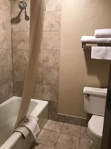 Best Western Lakewood - 화장실