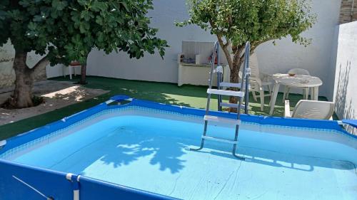 Swimming pool, Habitacion Privada 3 personas en Toledo in Azucaica