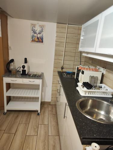 Erik Apartment 5