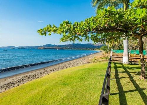 מתקני המלון, El Destino 1b - Beachfront Escape, Pool, Patio & More in פוטררו