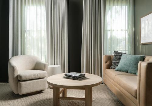 Hotel Santa Barbara - image 3