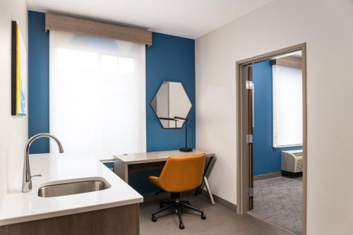 Holiday Inn Express Hotel & Suites North Sequim an IHG Hotel - image 5