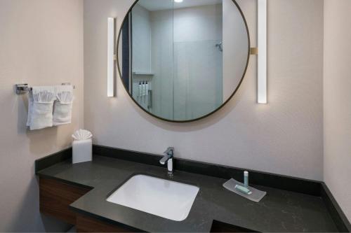 Fairfield Inn & Suites Somerset - image 6