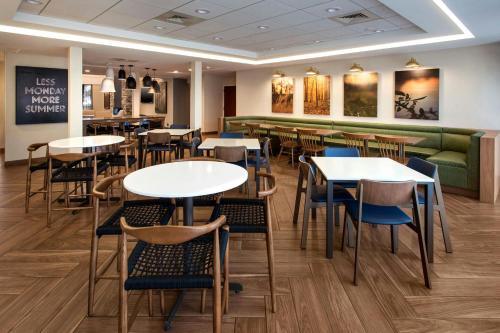 Fairfield Inn & Suites Somerset - image 3