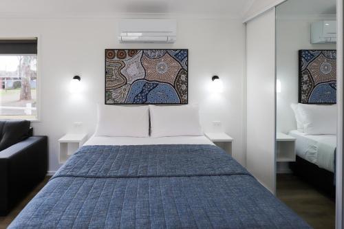 Kingaroy Holiday Park - Tap to explore photos