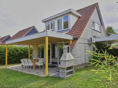  Villa Christina, Ferienwohnung in Stevensweert