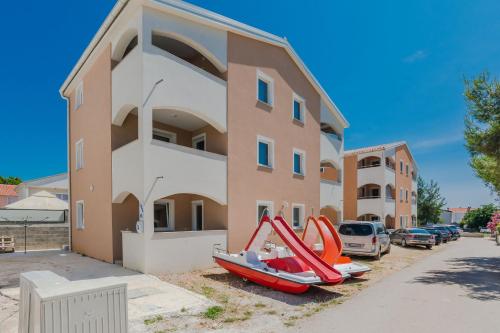 Apartments by the sea Vir - 18563