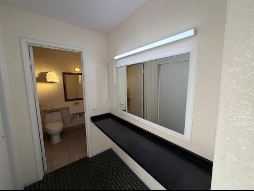 Royal Palms Motel in Concord (CA)