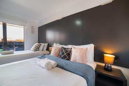 Motel 10 - image 10