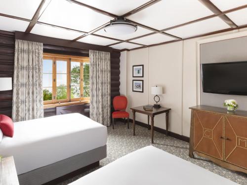 Fairmont Luxury Room with 2 Double Beds