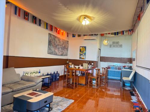 8ເຮືອນພັກ 8Hotel 8号旅馆 in Nong Hai