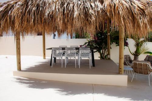 Balcony/terrace, WaraWara Mini resort in Jan Thiel