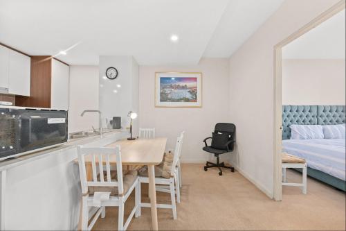 Spacious 3-Bedroom Apartment + Lifestyle Amenities in ลินแฮม