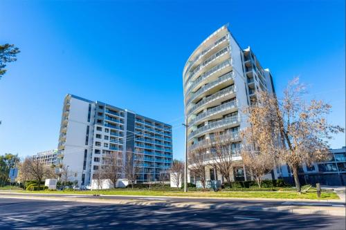 Spacious 3-Bedroom Apartment + Lifestyle Amenities in ลินแฮม