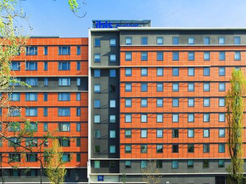 Ibis Budget Paris porte de la Chapelle - Aréna, Paris