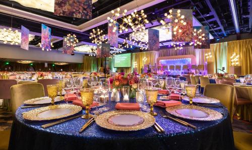 Hilton San Francisco Union Square - image 3