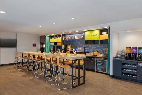 Home2 Suites by Hilton Milwaukee Brookfield in Waukesha, USA