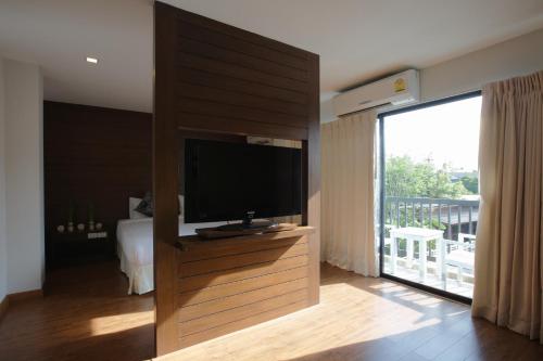 บริการและสิ่งอำนวยความสะดวก, โรงแรมเดอะ ฟีนิกซ์ กรุงเทพฯ (The Phoenix Hotel Bangkok) near โรงเรียนเทพศิรินทร์ร่มเกล้า