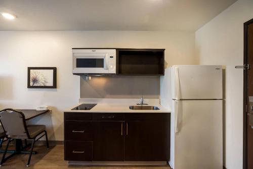 WoodSpring Suites Orlando Clermont - Minneola - image 8
