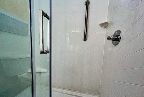 Comfort Suites Oil Center - main image