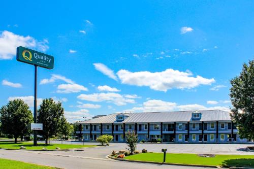 Quality Inn Scottsboro US-72-Lake Guntersville Area