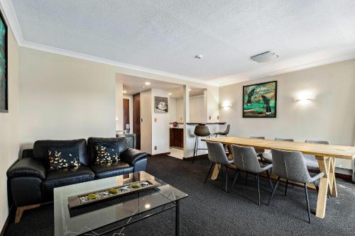 Hotel Elms Christchurch an Ascend Collection Hotel - image 5