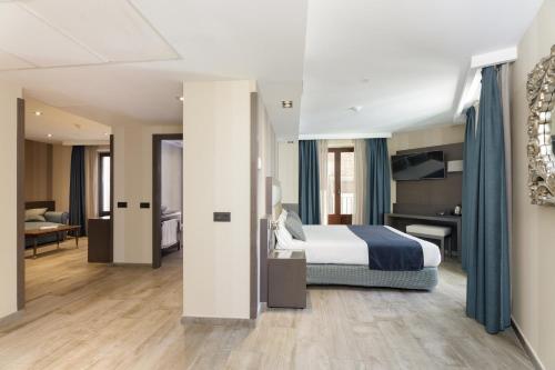 โรงแรมเรอินา คริสตินา (Reina Cristina Hotel) in เทรูเอล