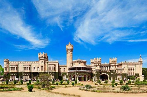 Hotel Akshara Regency, Yeshwanthpur Bangalore – Bangalore, MN