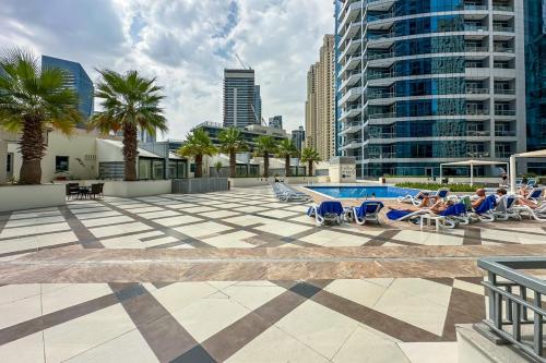 Modern 1-Bedroom Apartment in Bay Central Tower 1, Dubai (photo 7)