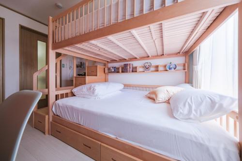 TDR9分 駄菓子とアートの可愛いミュージアム宿 夢が詰まった小さな宝箱 -TAMU-LAND Urayasu-