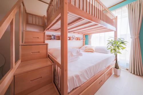 TDR9分 駄菓子とアートの可愛いミュージアム宿 夢が詰まった小さな宝箱 -TAMU-LAND Urayasu-