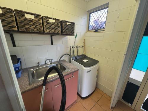 Cairns Queens Court Room Type - 2 Bedroom Apartment