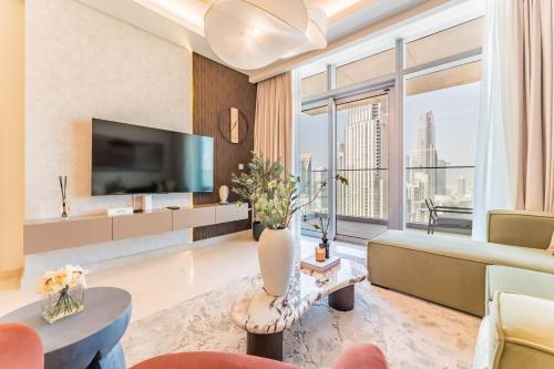 Breathtaking Burj Khalifa Views from a High-Floor 3BR with an Assistant Room, Just Minutes from Dubai Mall and Downtown Attractions, Imperial Avenue, Downtown Dubai by Deluxe Holiday Homes, Dubaj (fotografie 10)