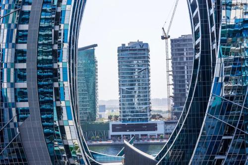 1Bedroom Canal View near Dubai Mall-Business Bay, Dubaj (zdjęcie 4)
