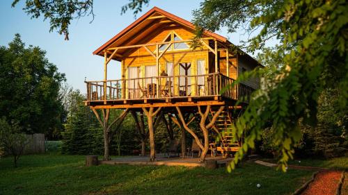 EHM Baumhaus Chalet nahe Therme & Natur