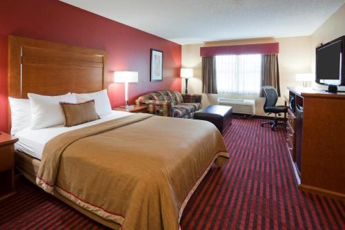 GrandStay Hotel & Suites - Stillwater