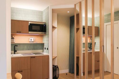 Lovely studio near the Arc de Triomphe - image 11