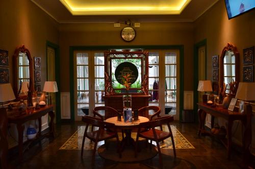 Rumah Jawa Guest House (Syariah) near Lemah Ledok Garden Resto