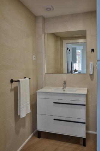 Apartamentos Cuerda Larga, Madrid (photo 2)