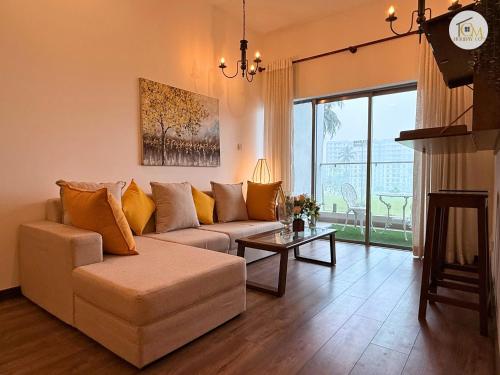 Canterbury Breeze Golf Apartment by CM Holiday