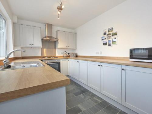 4 Bed in Keswick oc-sz443, Keswick (Foto 4)