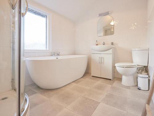 4 Bed in Keswick oc-sz443, Keswick (Foto 10)