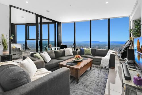 Level 70 with Breathtaking Views - Pet Friendly - Gold Coast