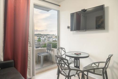 Facilities, Torre 811 By Jalo in Torices