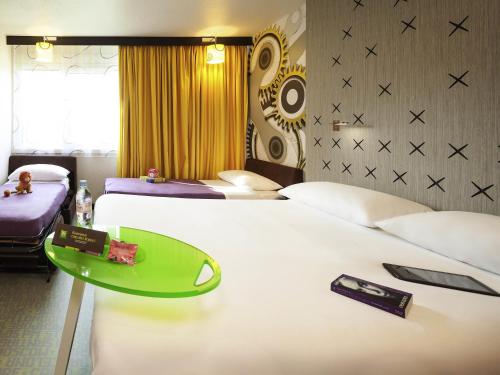 Standard Suite with 1 Double Bed and 2 Single Beds