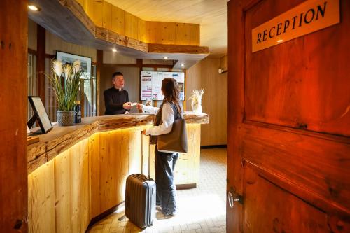 Előcsarnok, Logis Hotel Au Gai Soleil du Mont-Aiguille in Chichilianne