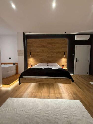 You & Me Suite, Szkodra (zdjęcie 7)