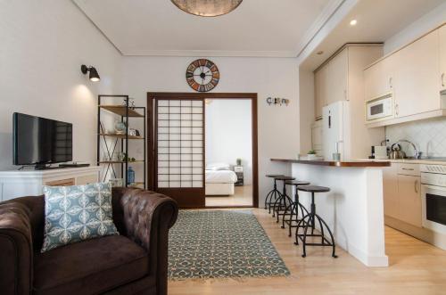 1 bedroom 1 bathroom furnished - Chueca - bright in downtown area - MintyStay