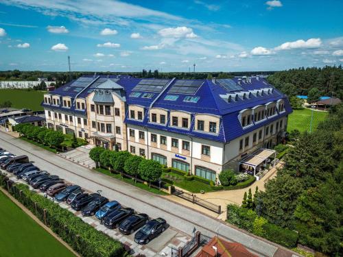 Зовнішній вигляд готелю, Hotel Park Kajetany in Надажин